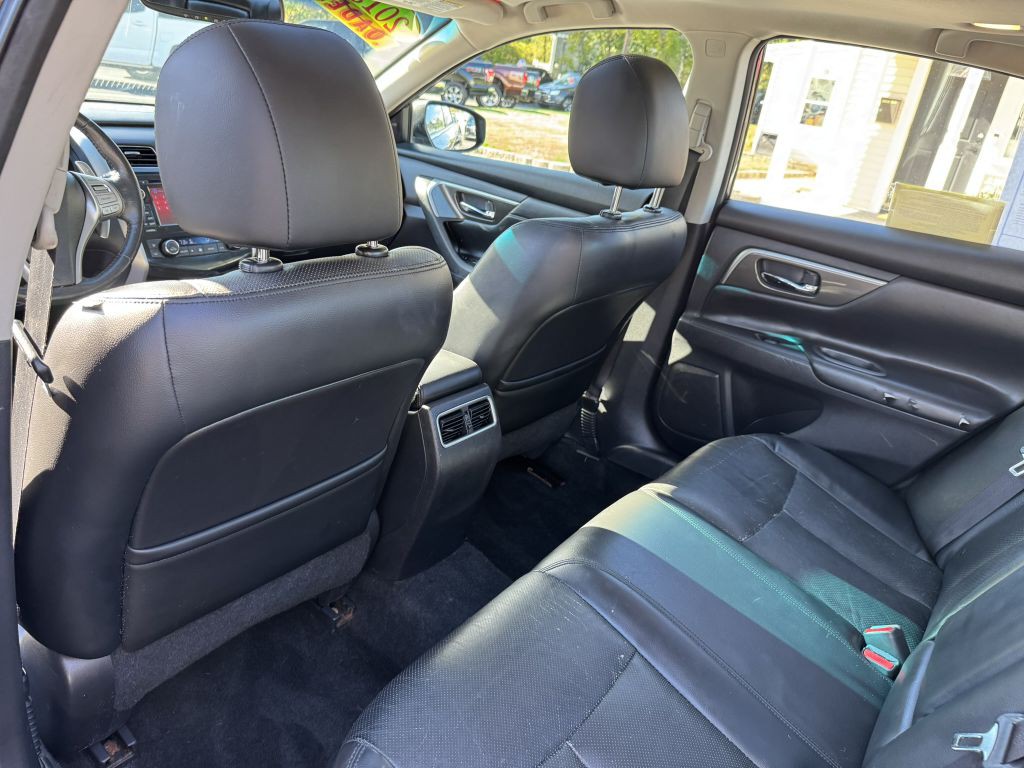 2015 Nissan Altima Image 26