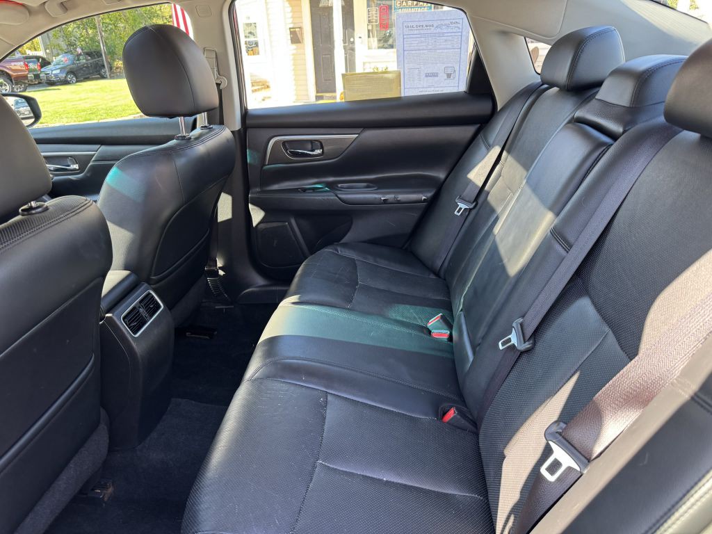 2015 Nissan Altima Image 27