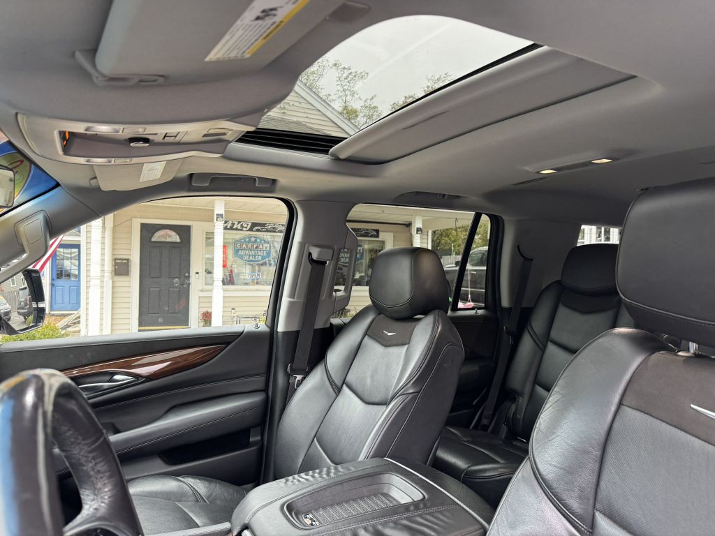 2018 Cadillac Escalade Image 5