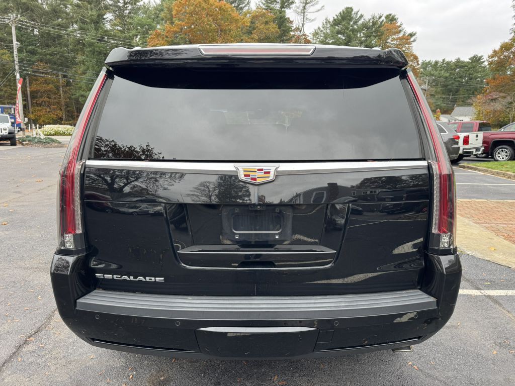 2018 Cadillac Escalade Image 8