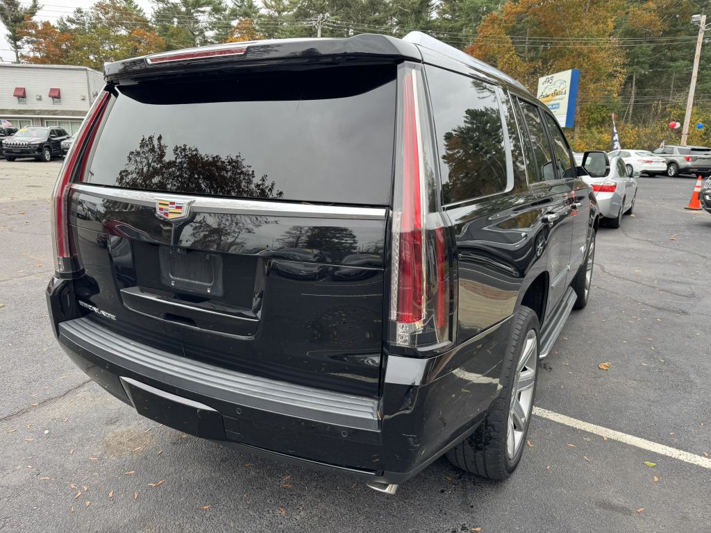 2018 Cadillac Escalade Image 9