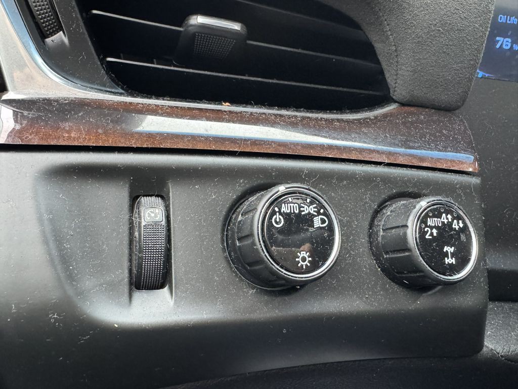 2018 Cadillac Escalade Image 18