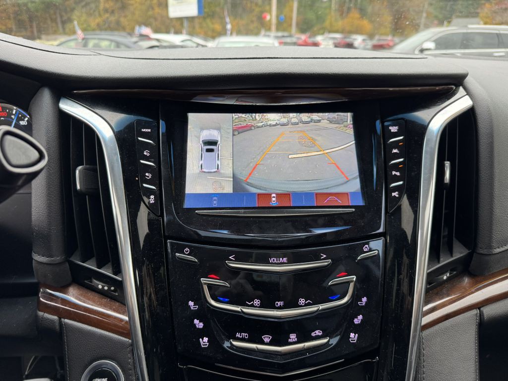 2018 Cadillac Escalade Image 23