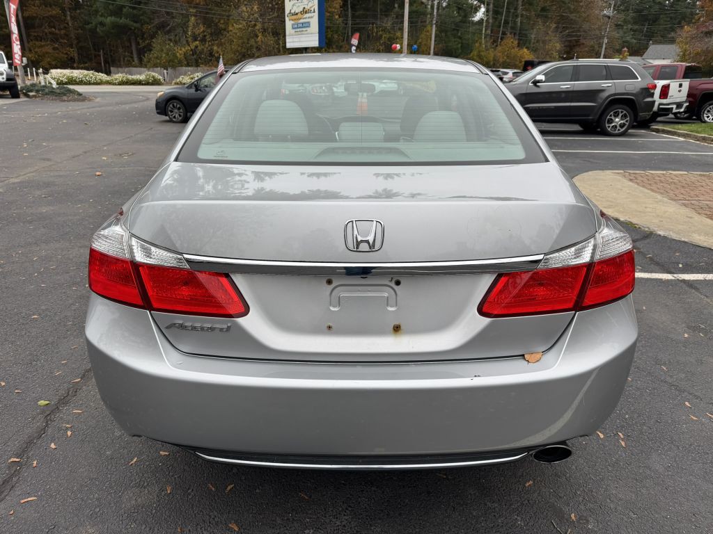 2013 Honda Accord Image 8