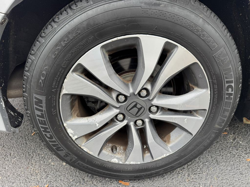 2013 Honda Accord Image 11