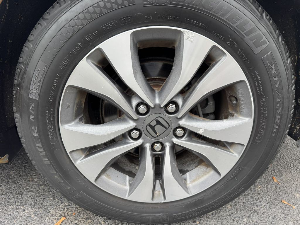 2013 Honda Accord Image 14