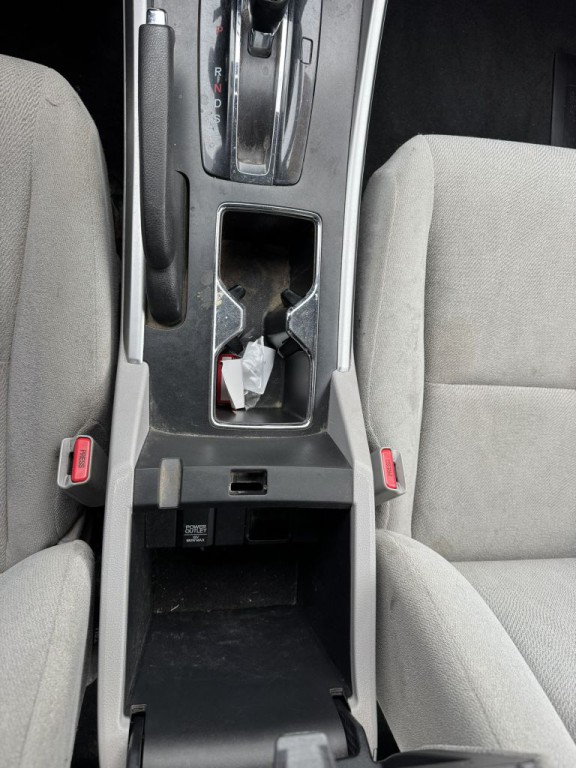 2013 Honda Accord Image 23