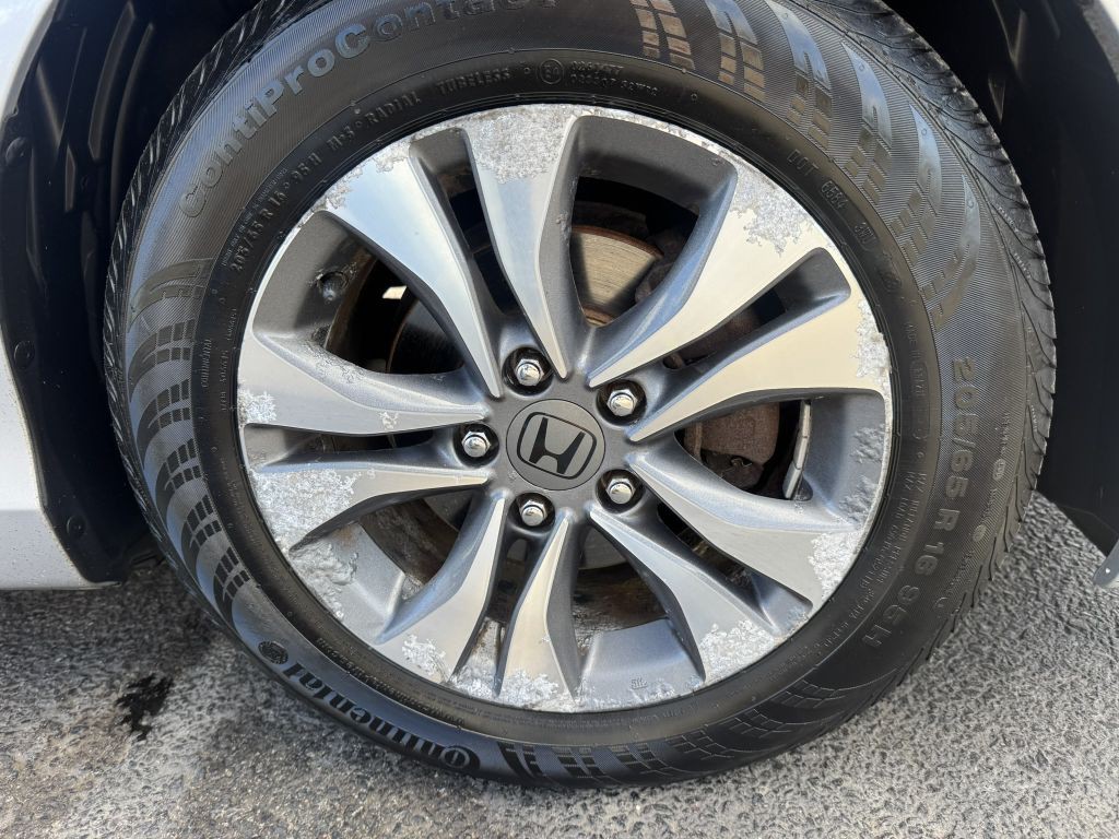 2013 Honda Accord Image 12