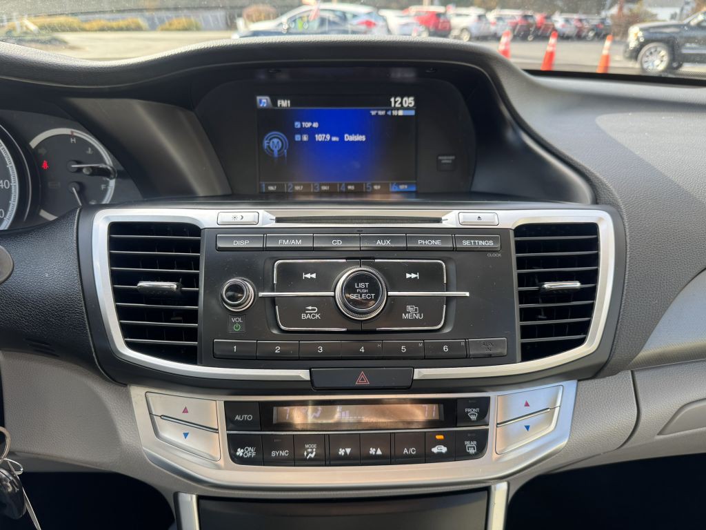 2013 Honda Accord Image 20