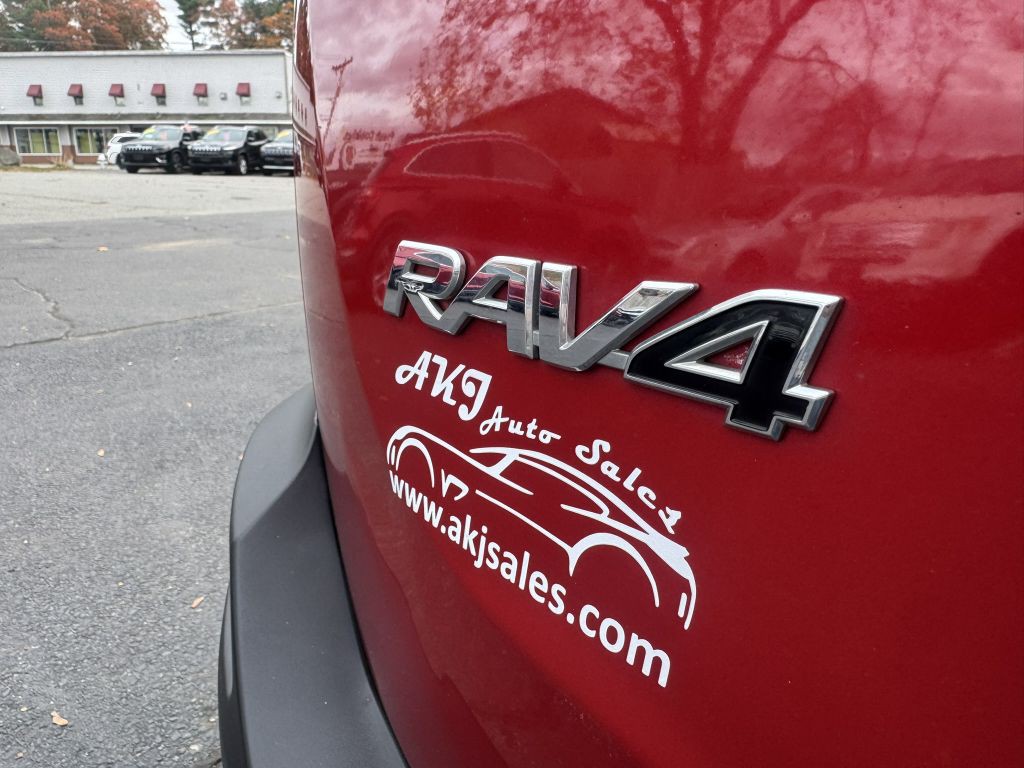 2015 Toyota Rav4 Image 31