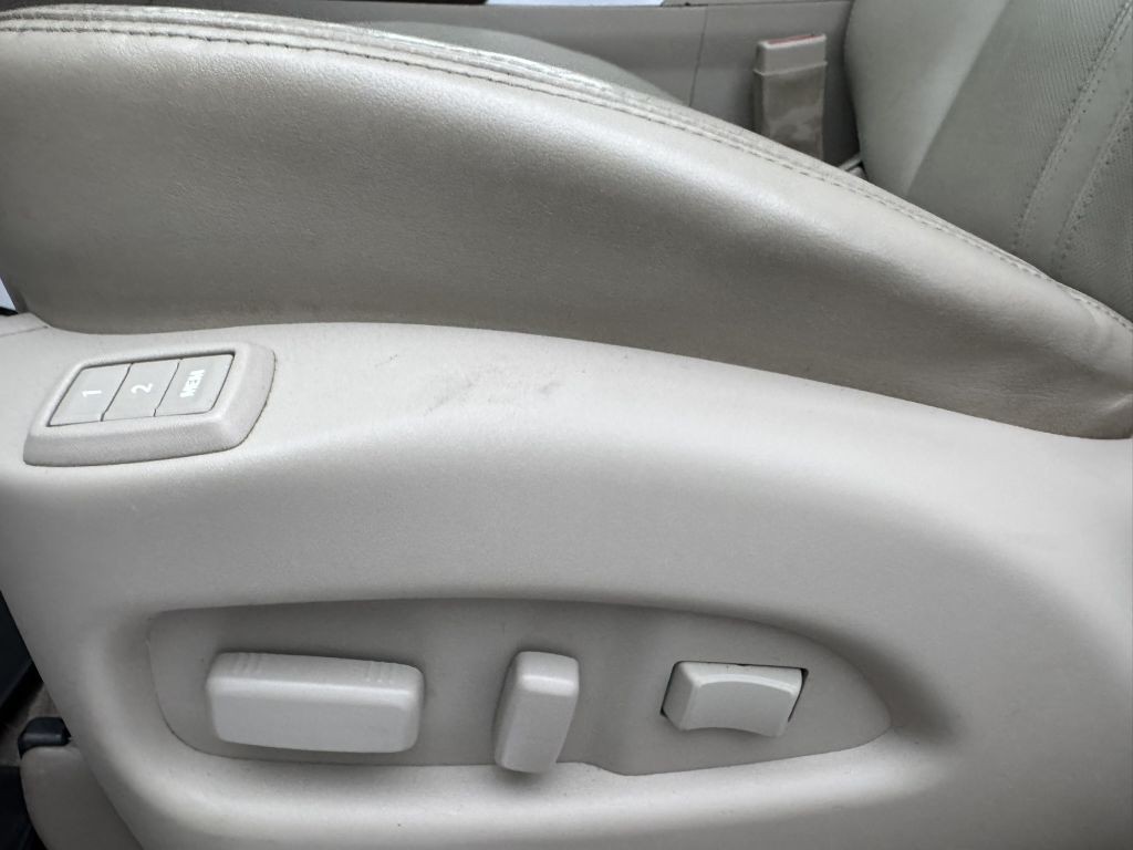 2014 Cadillac SRX Image 17