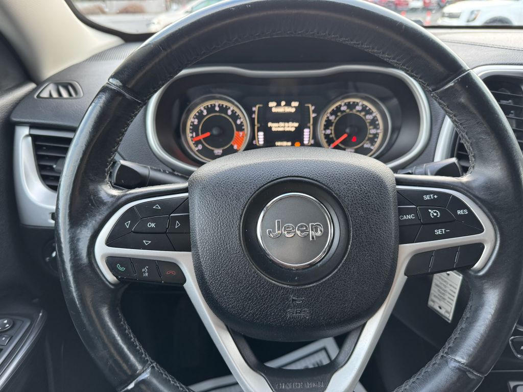 2014 Jeep Cherokee Image 18