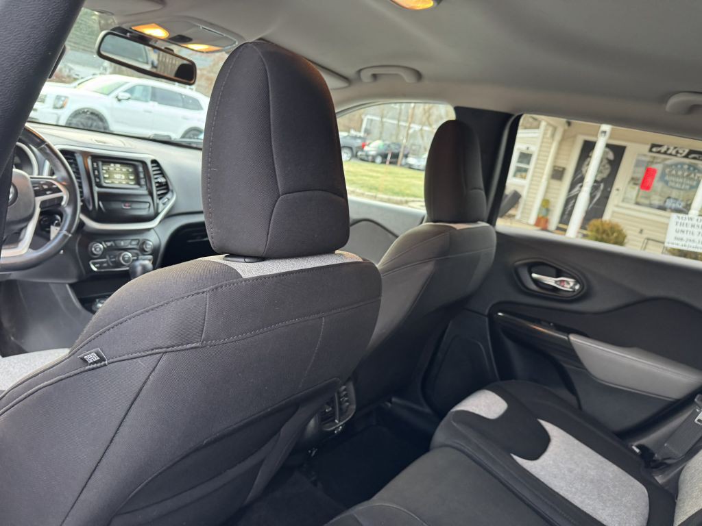 2014 Jeep Cherokee Image 24