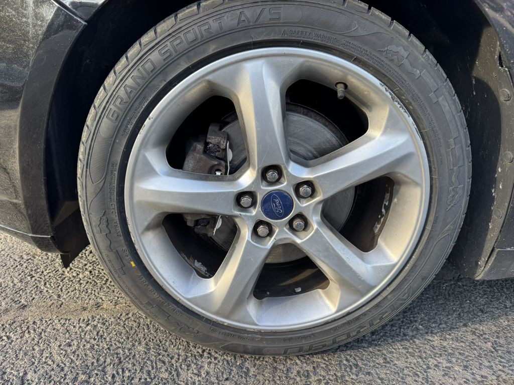 2014 Ford Fusion Image 13