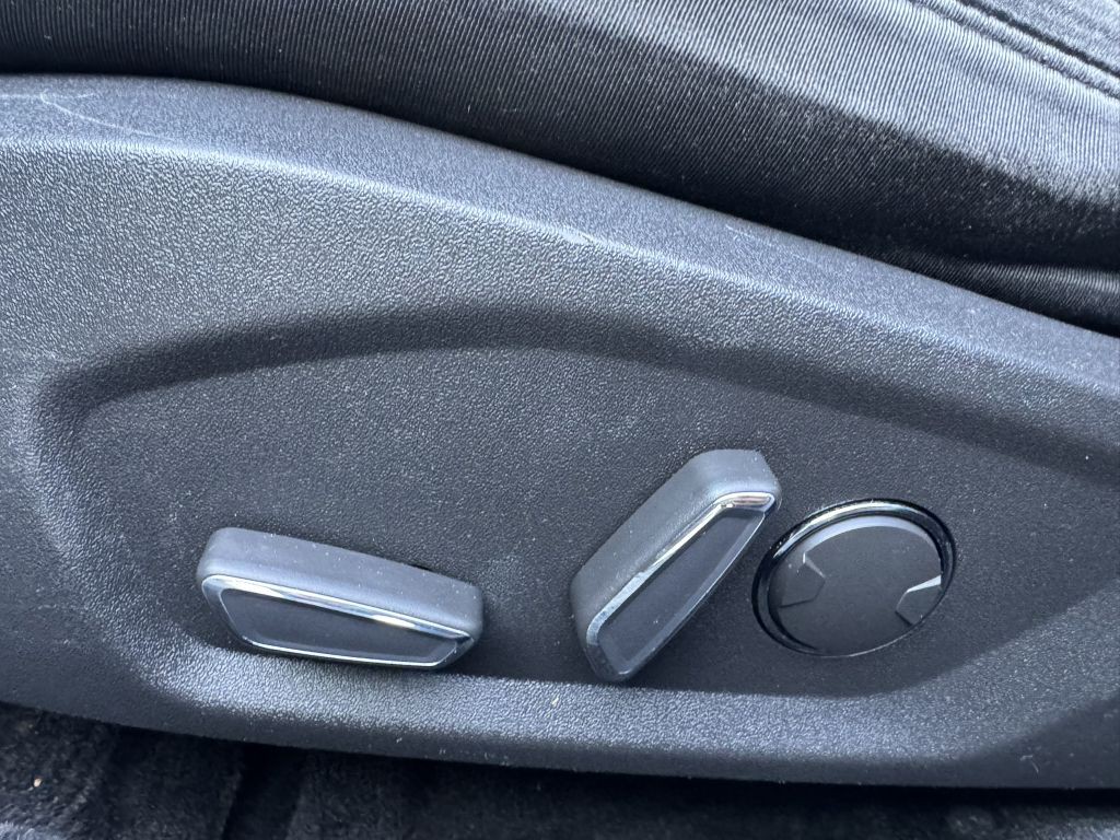 2014 Ford Fusion Image 16