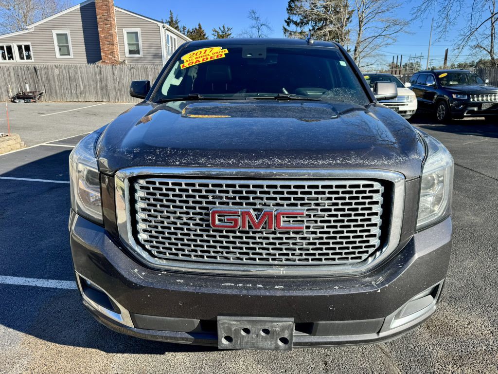 2017 GMC Yukon Image 2