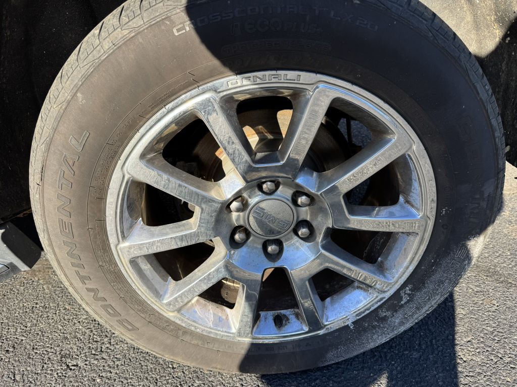 2017 GMC Yukon Image 14