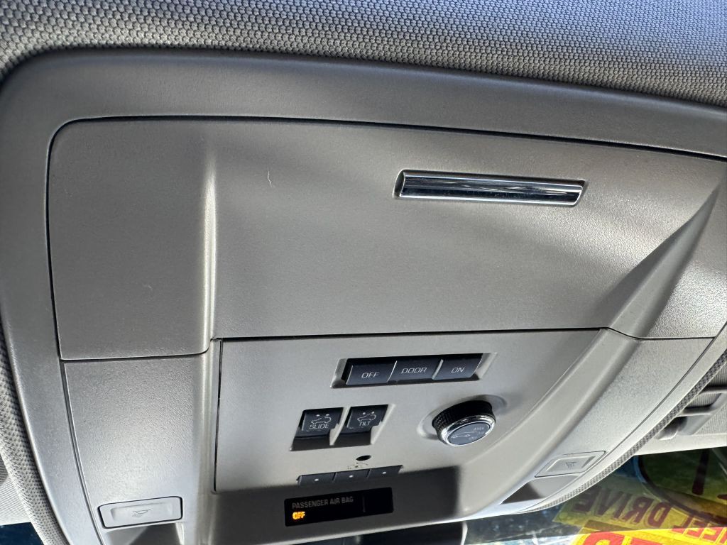 2017 GMC Yukon Image 30