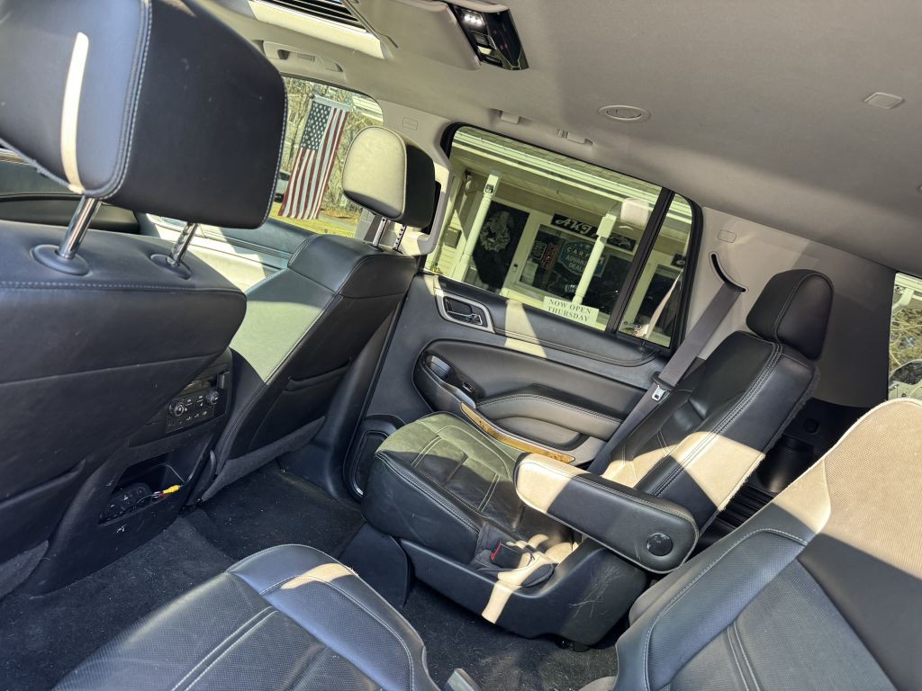 2017 GMC Yukon Image 32