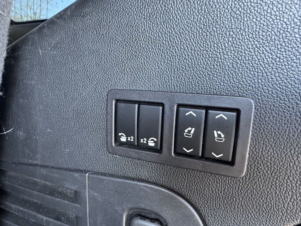 2017 GMC Yukon Image 37