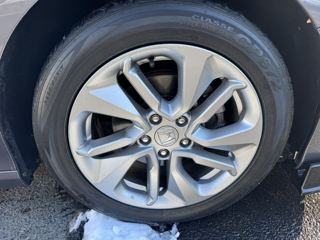 2019 Honda Accord Image 13