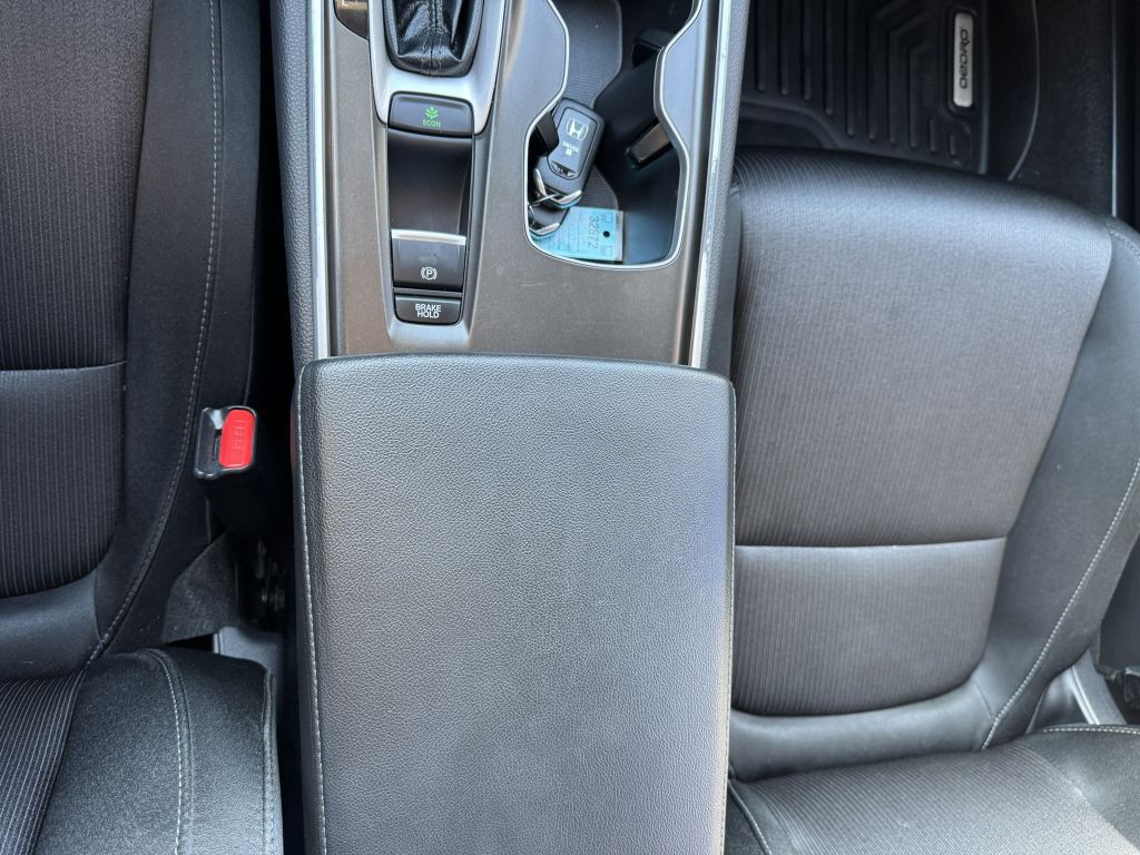 2019 Honda Accord Image 24