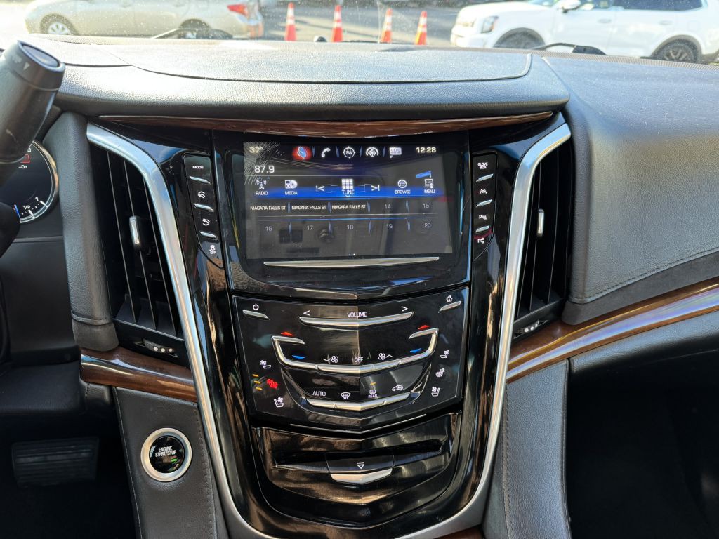 2019 Cadillac Escalade Image 23