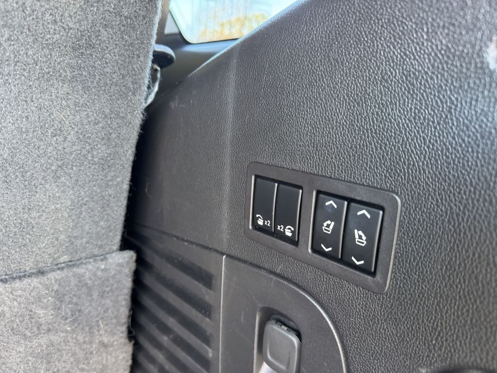 2019 Cadillac Escalade Image 38