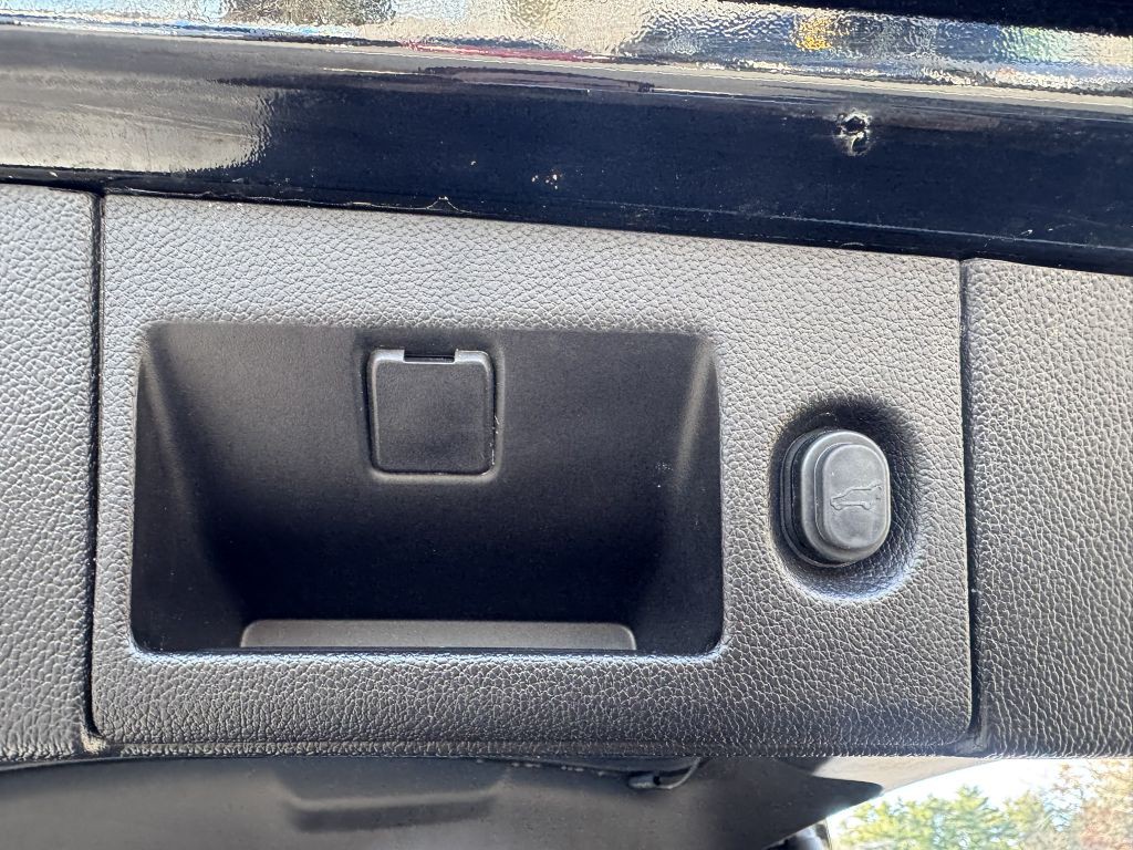 2019 Cadillac Escalade Image 39