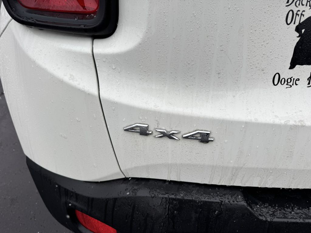 2003 Jeep Wrangler Image 11