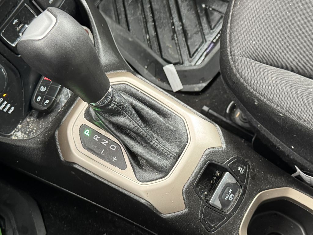 2003 Jeep Wrangler Image 20