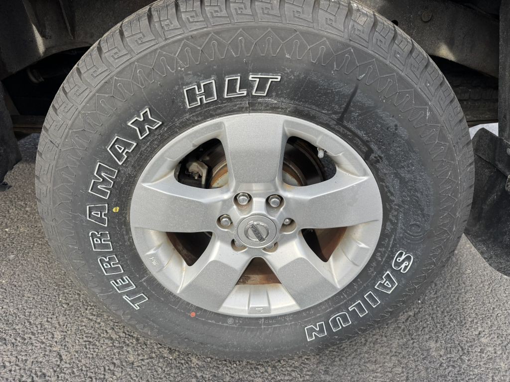 2010 Nissan Frontier Image 14