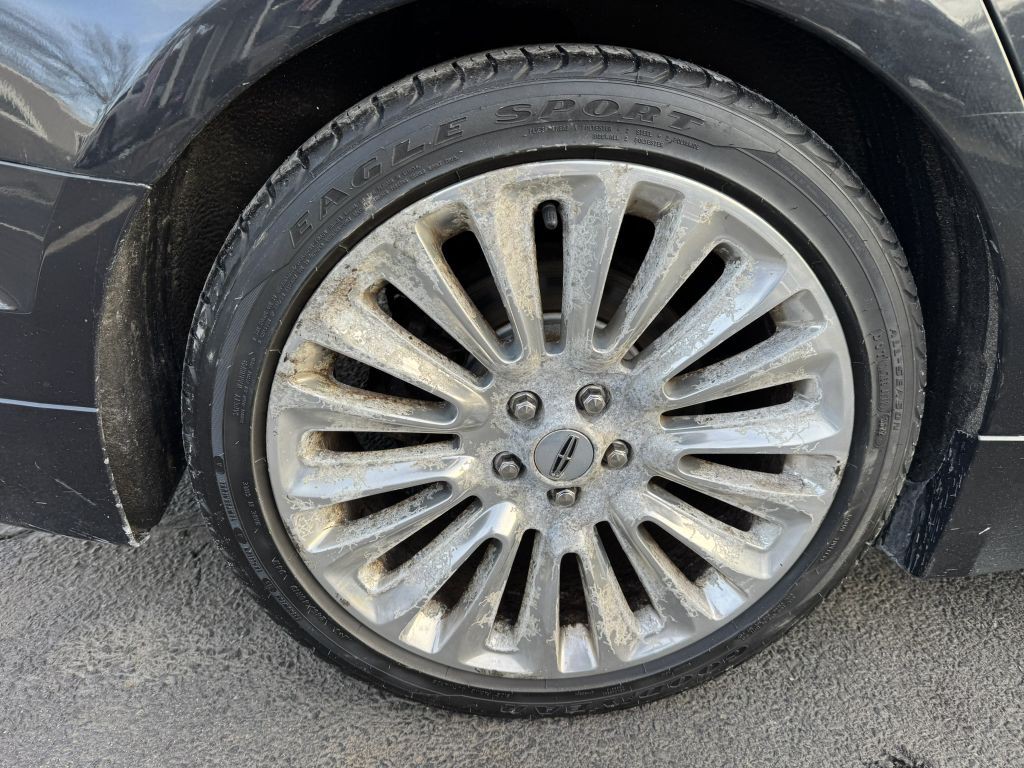 2014 Lincoln MKZ Image 10