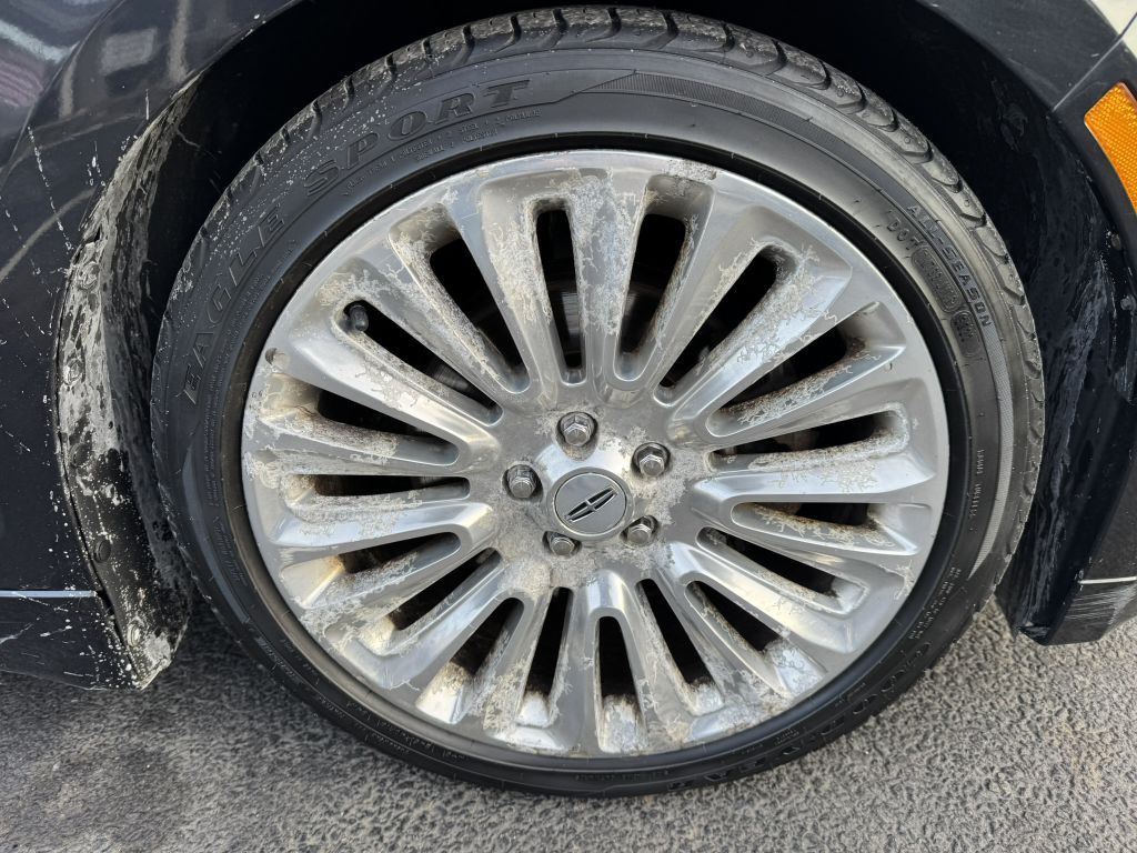 2014 Lincoln MKZ Image 11