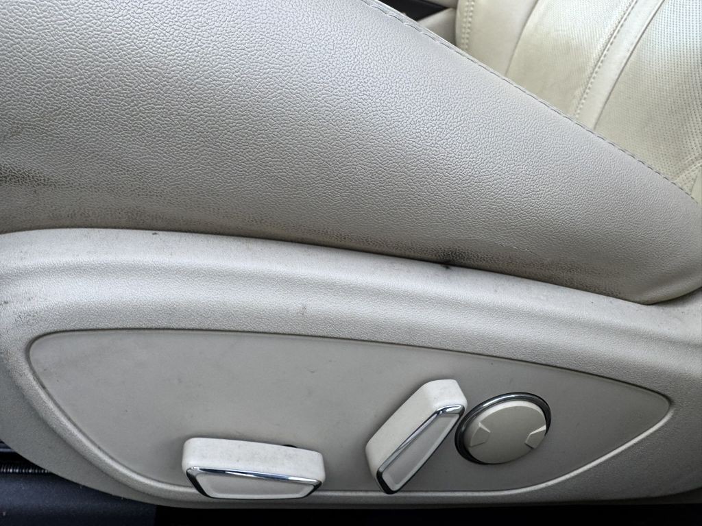 2014 Lincoln MKZ Image 15