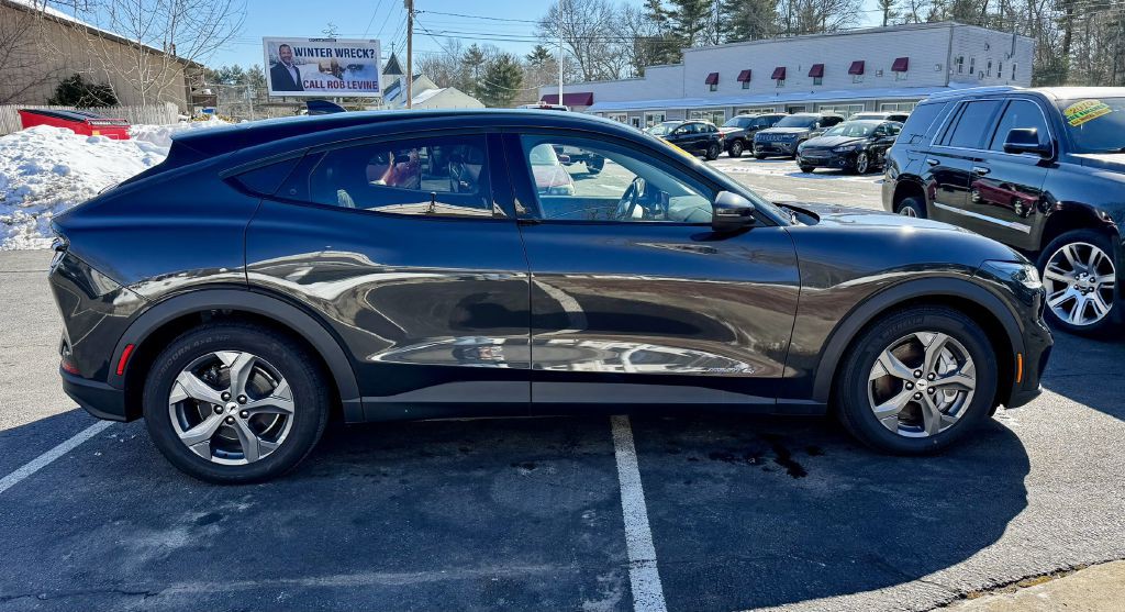 2022 Ford Mustang Image 4