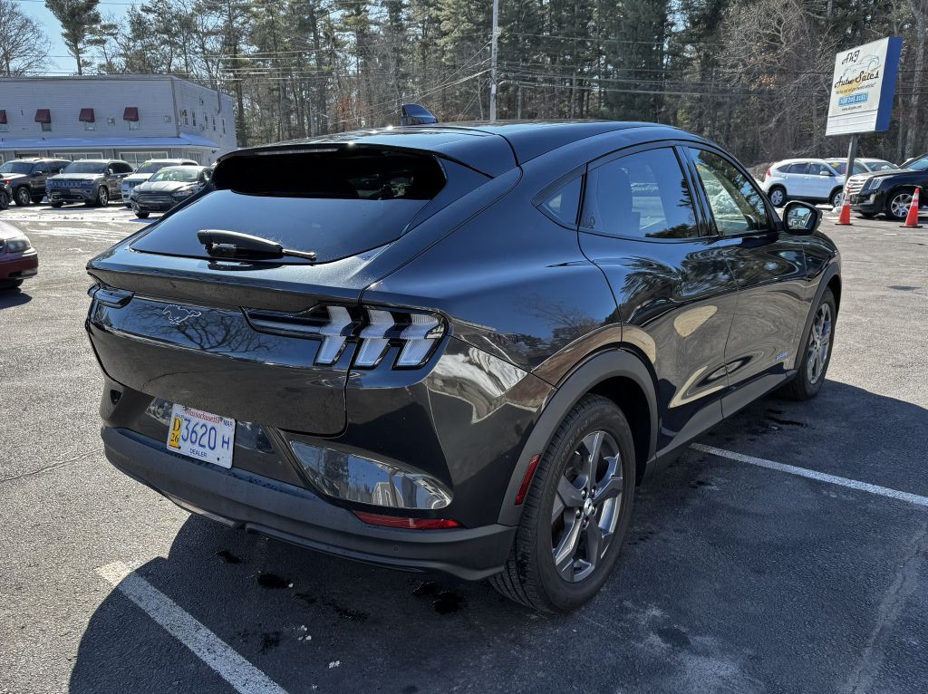 2022 Ford Mustang Image 5