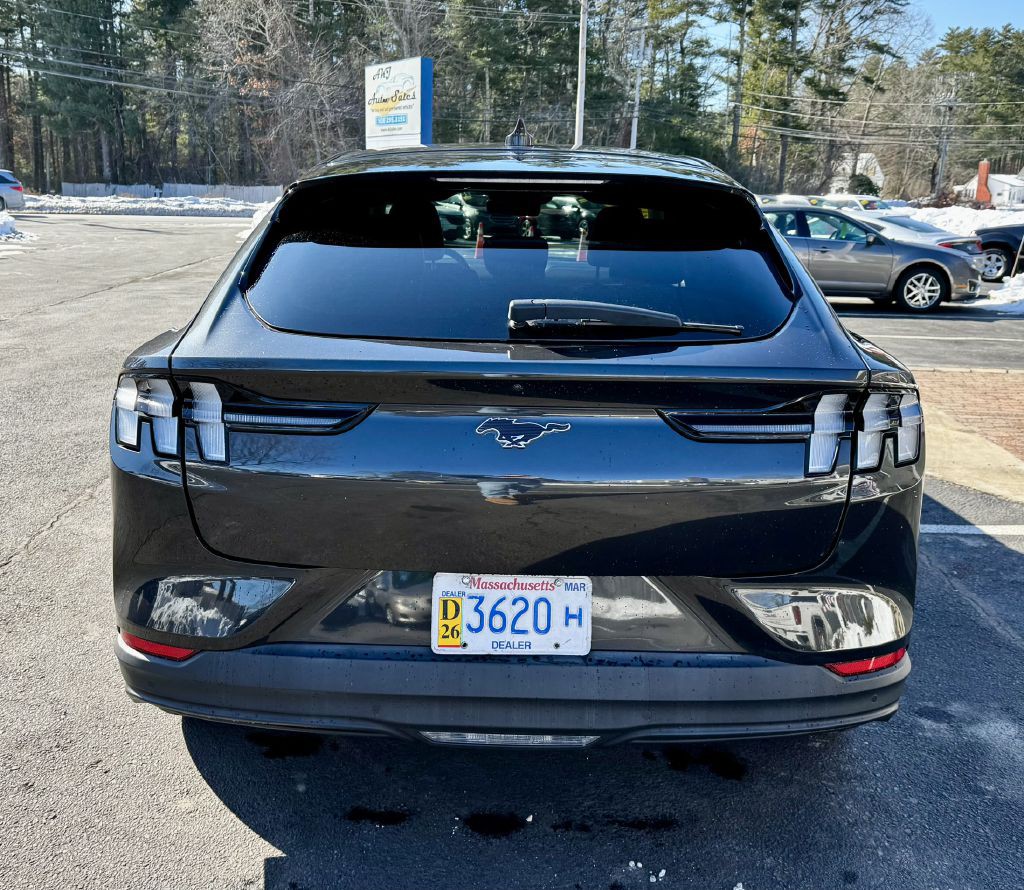 2022 Ford Mustang Image 6