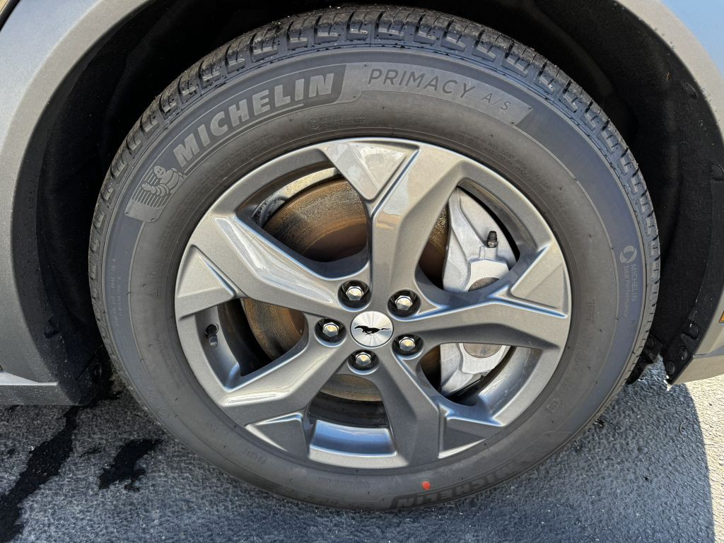 2022 Ford Mustang Image 12