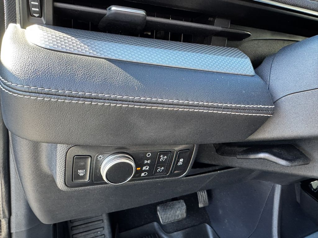 2022 Ford Mustang Image 18