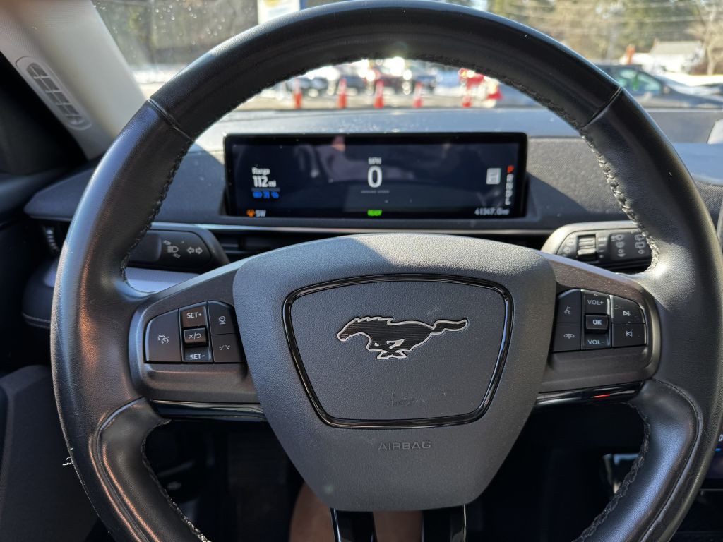 2022 Ford Mustang Image 19