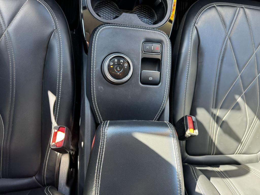 2022 Ford Mustang Image 23