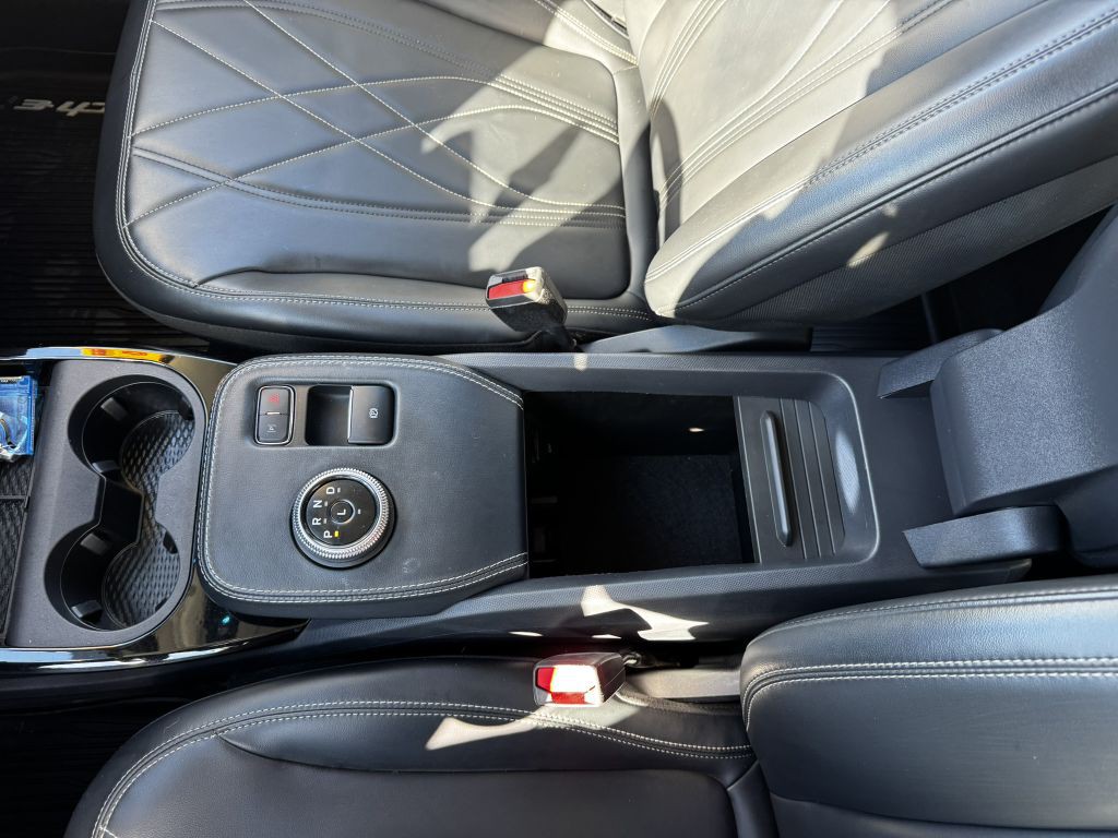 2022 Ford Mustang Image 24