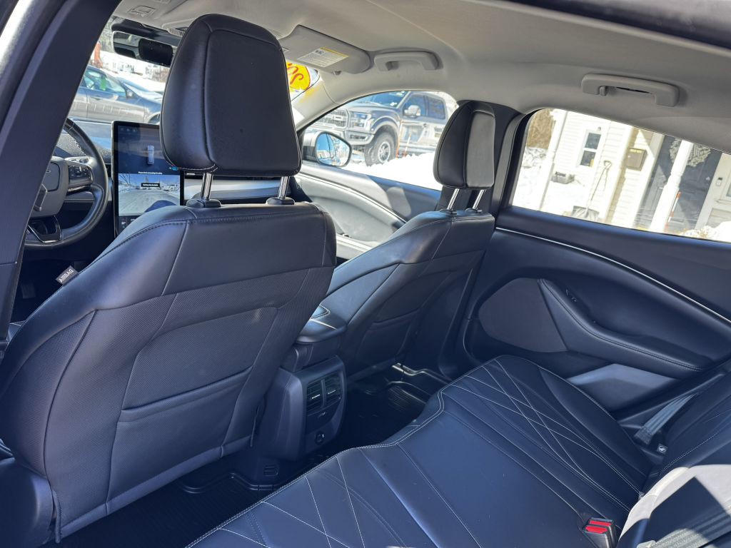 2022 Ford Mustang Image 26