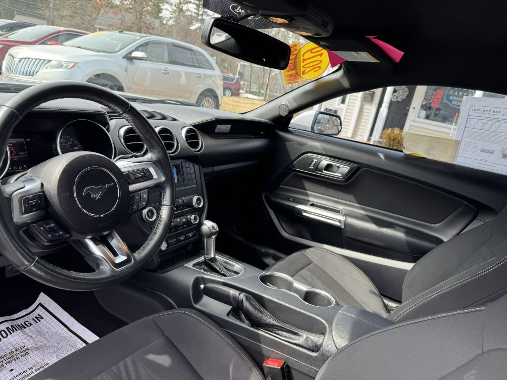 2019 Ford Mustang Image 9