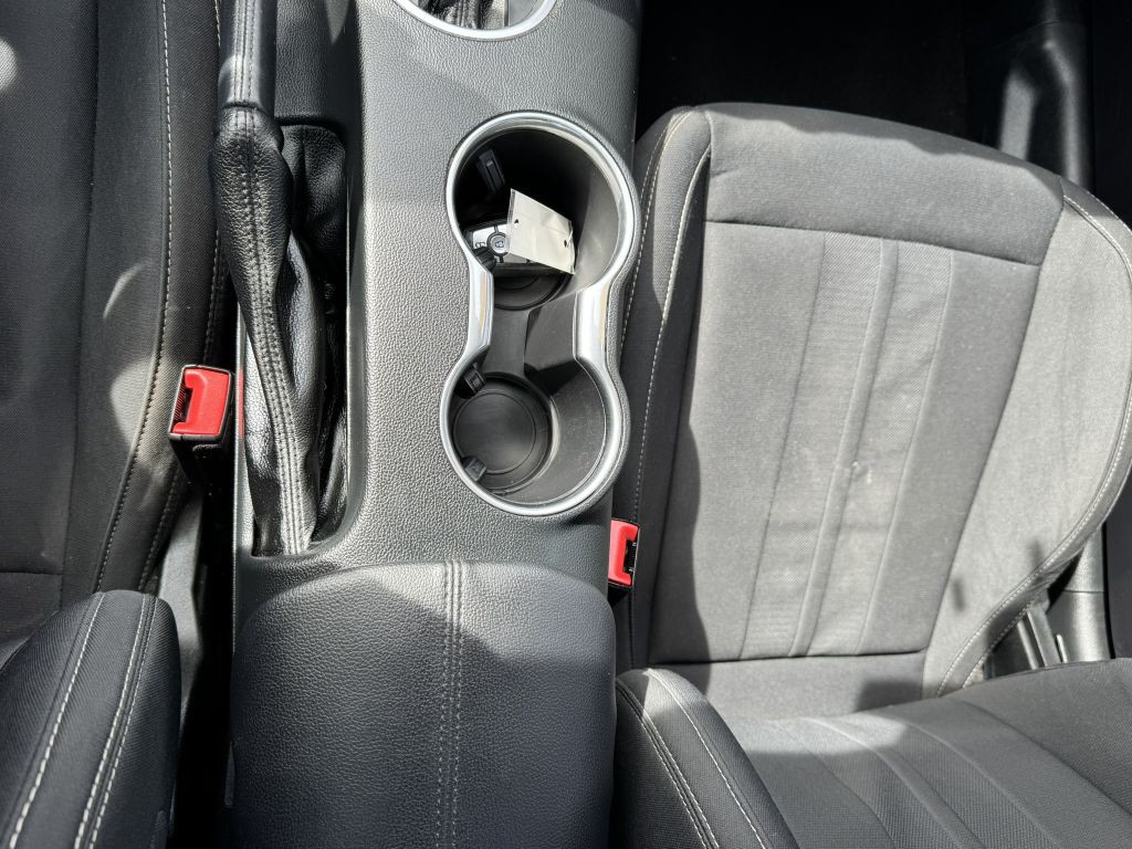 2019 Ford Mustang Image 22