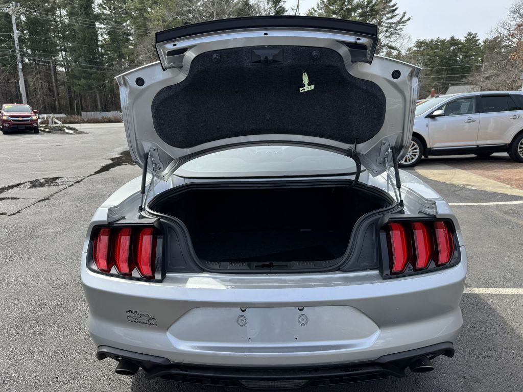 2019 Ford Mustang Image 26