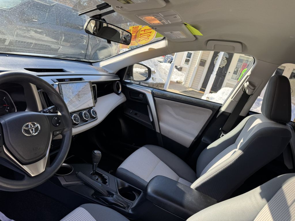 2014 Toyota Rav4 Image 9