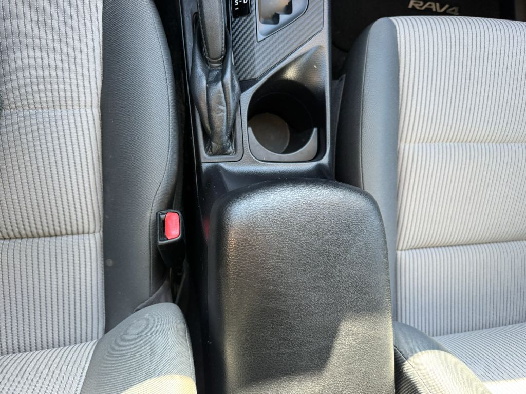2014 Toyota Rav4 Image 22