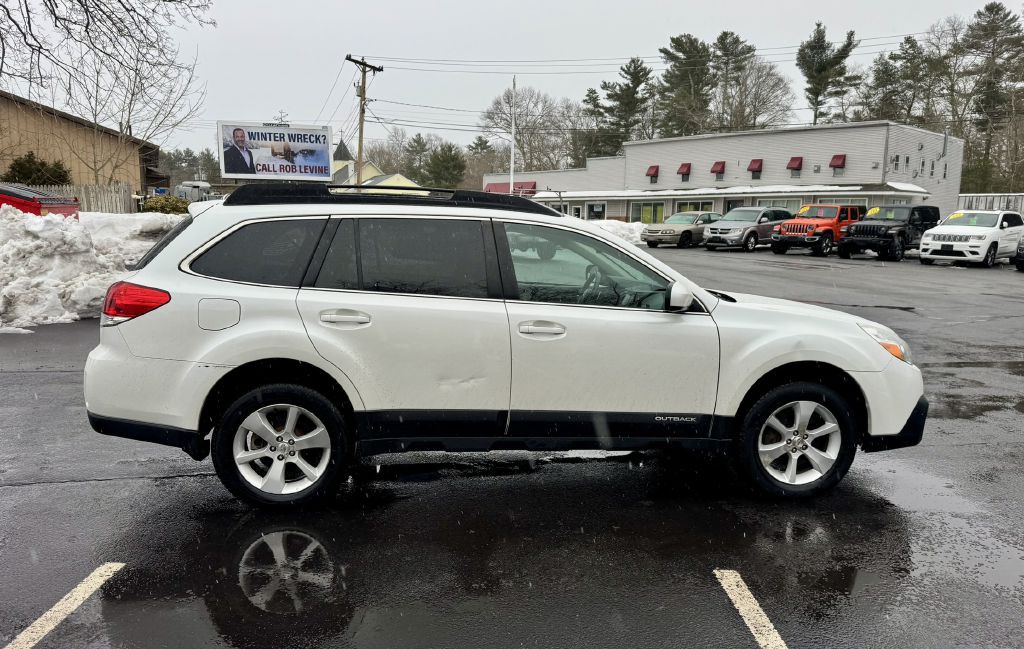 2014 Subaru Outback Image 4